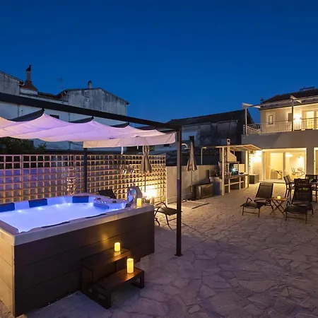 빌라 Aggelle Potamós